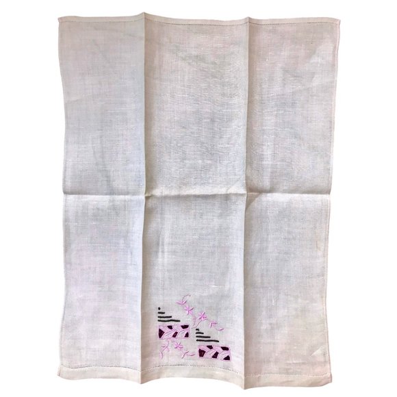 Vintage Embroidered Hand Towels set of 3 in Green Yellow & Orange cut work. - Picture 6 of 10